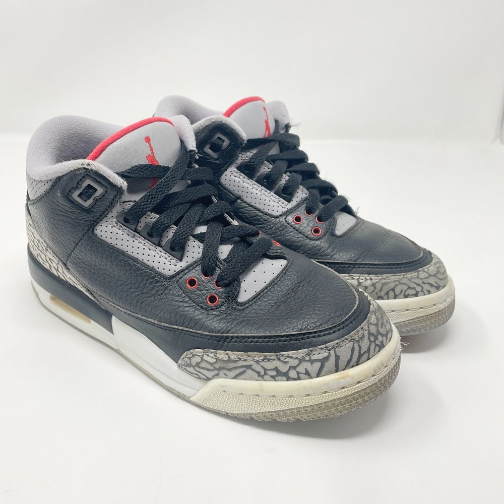 Air Jordan Retro 3 BLACK/CEMENT SIZE 5Y